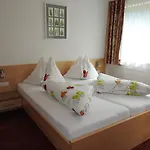 招待所 Alpenfrieden 3*