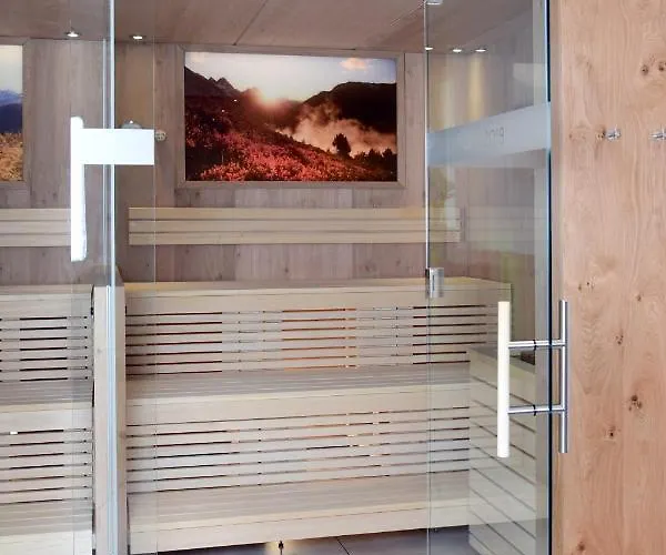 Alpenfrieden בית הארחה 3*