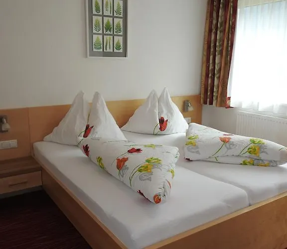 בית הארחה Alpenfrieden 3*